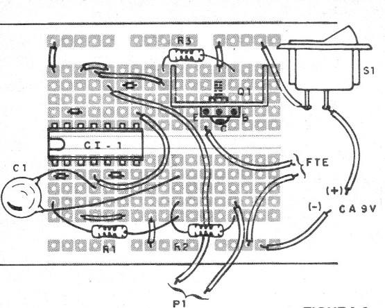 Figure 2 - Assembly in a protoboard
Figure 2 - Assembly in a protoboard