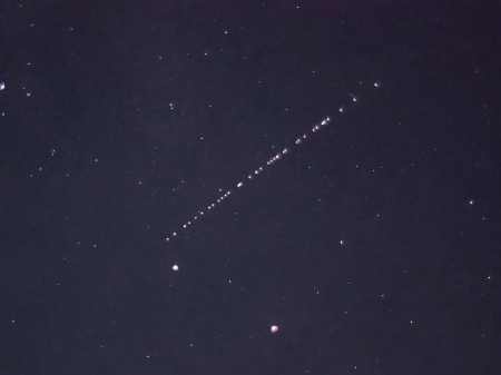 Starlink satellites photographed in Brazil
Starlink satellites photographed in Brazil